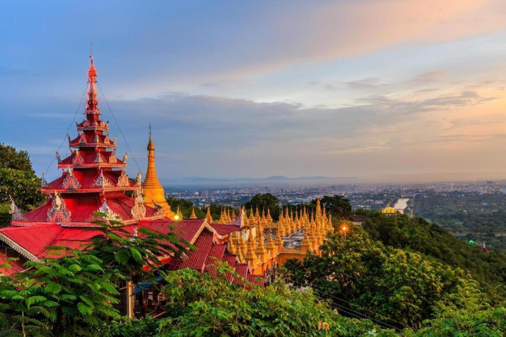 Emerald Land Hotel มัณฑะเลย์ ภายนอก รูปภาพ