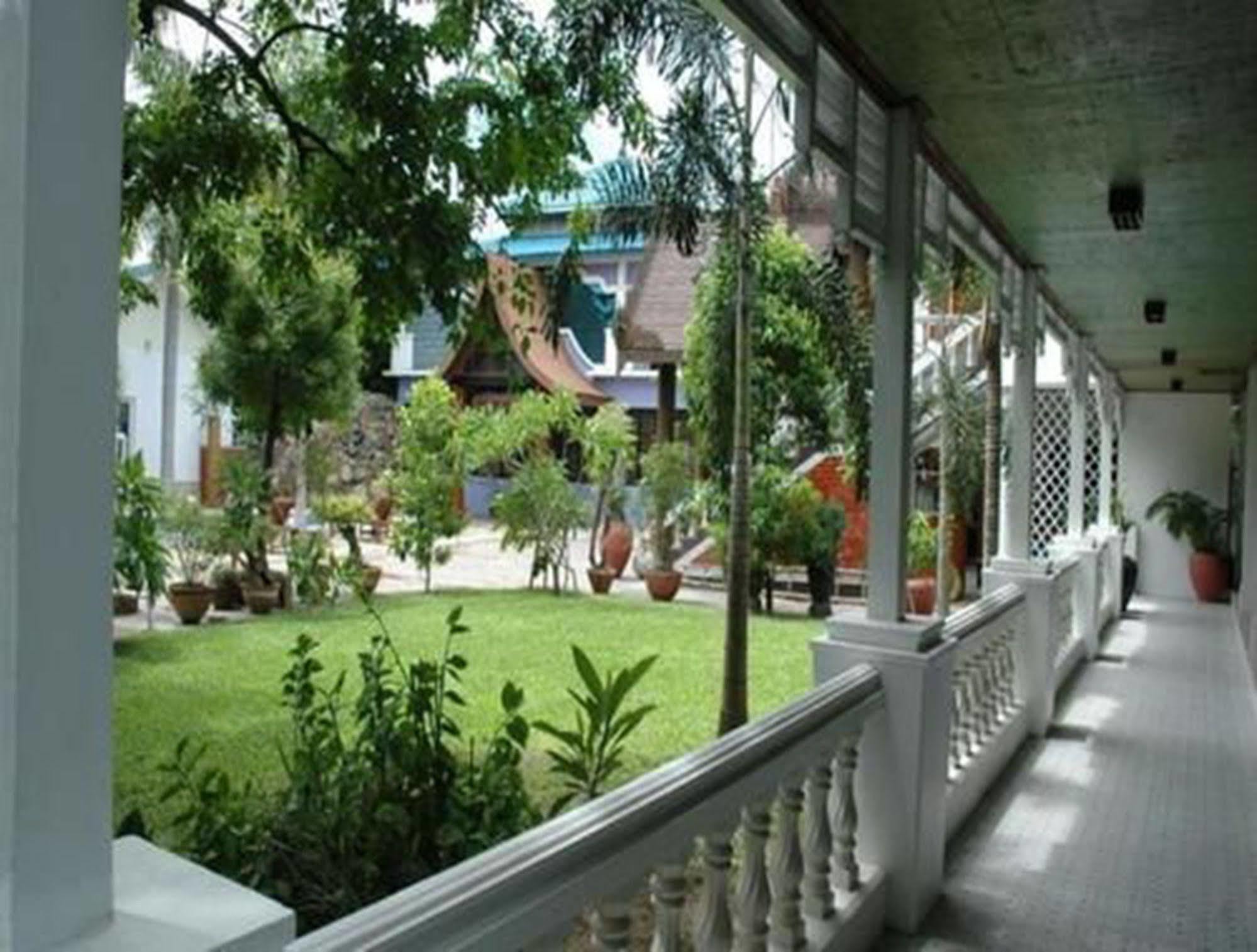 Emerald Land Hotel มัณฑะเลย์ ภายนอก รูปภาพ